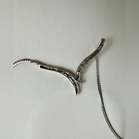 Ernest Jones white gold diamond necklace *matching earrings available* - Picture 7 of 10
